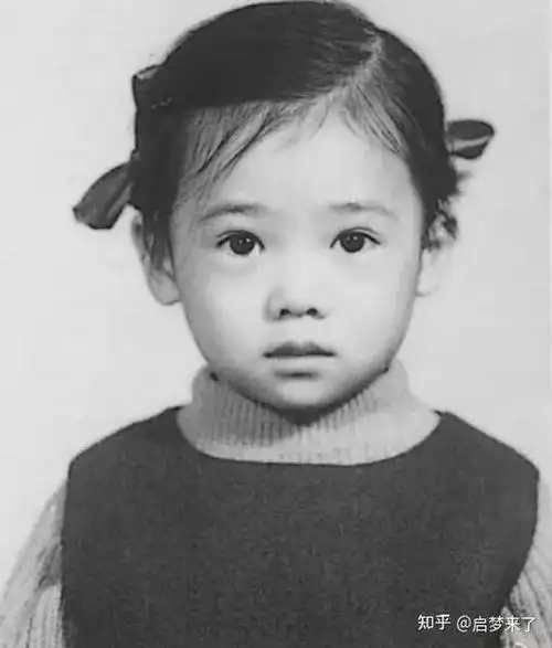 50,蔡少芬:这个发型……拉低了蔡少芬的颜值……51,王一博:还不是很高