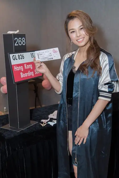 gin李幸倪卖萌冧歌迷如愿以偿获准放假庆生