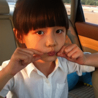 qq闪动头像:可爱女孩动态头像 闪动头像