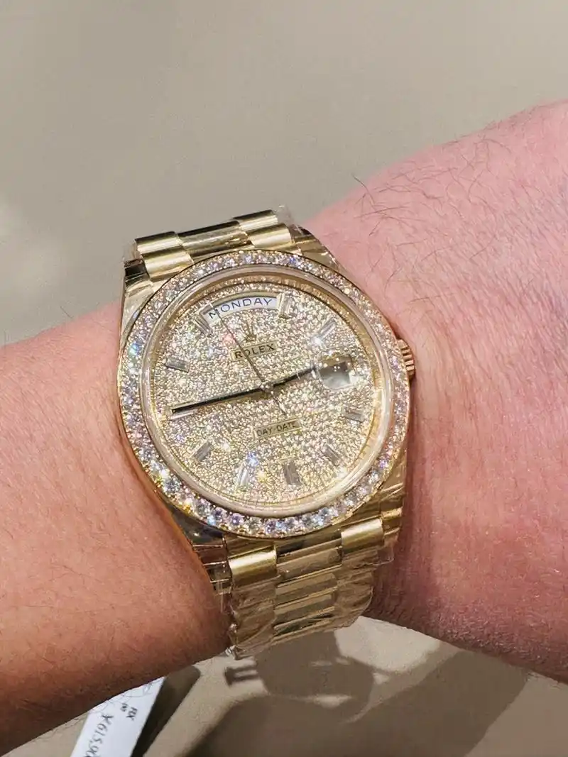 劳力士day-date 爆钻满天星 2023有金有钻,闪耀人生,上手又有了心动的