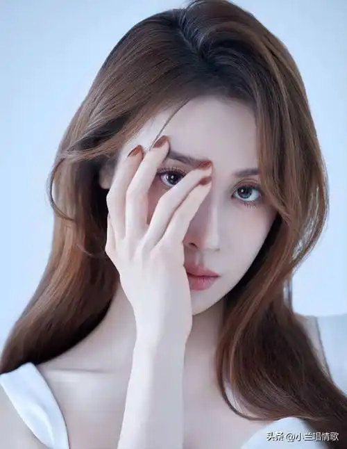 原创城中之城30岁隆妮惊艳亮相女演员颜值与演技并存