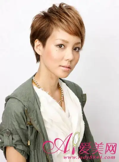 2012秋冬最新短发配脸型 时尚个性