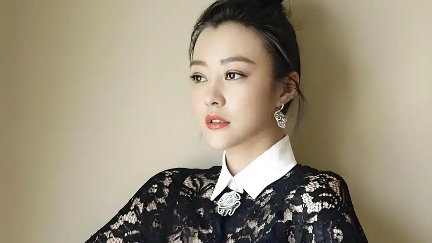 网友:毫无还嘴之力!郝蕾年轻时有多美?