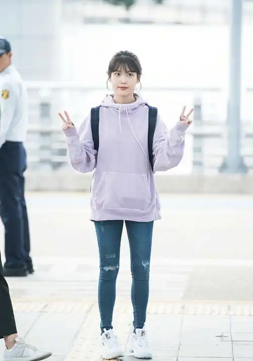 薇姬桑妮韩版女2017秋冬季新iu李智恩明星同款紫色连帽长袖卫衣外套