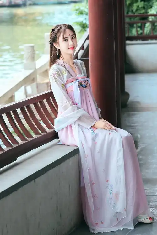 【古装飘逸仙女汉服齐胸襦裙】_二手_转让_回收 – 闲鱼