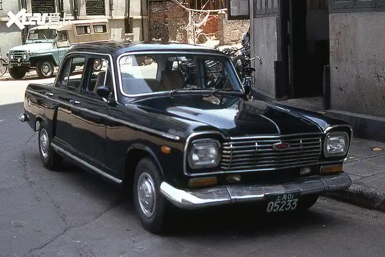 上世纪60至80年代,人们常说"北红旗,南上海",这是当时人们对红旗牌