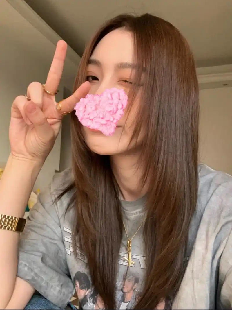 长～光看头发就知道是美女的高层次发型美女快剪起来中长发简约高层次