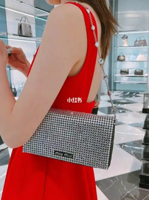 miumiu水钻满钻水晶包