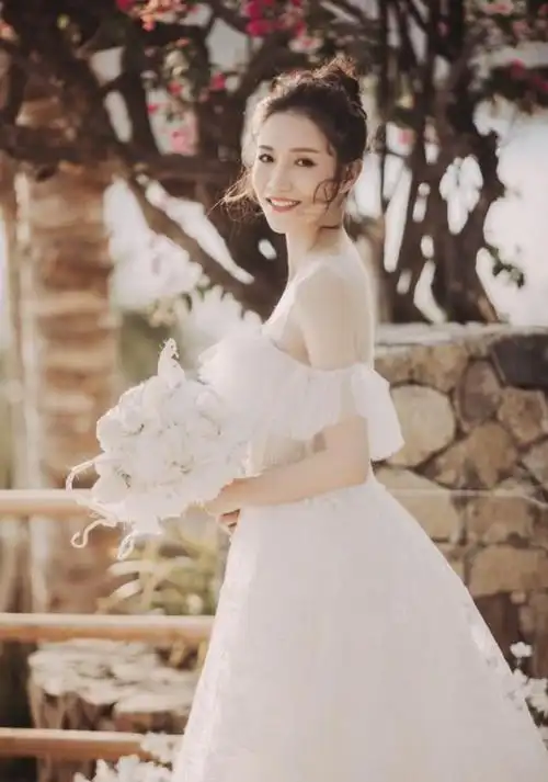 杨烁在节目中疑似回应出轨新闻,王黎雯的性格也太讨喜了