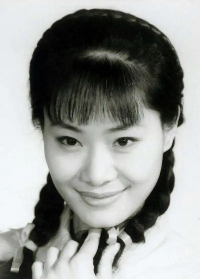 赵丽颖毕业于什么学校(细数)