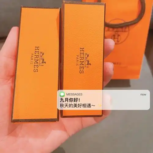 这个就更是百搭色系啦,感觉整个秋冬,有这两管就足够了推荐推荐#口红