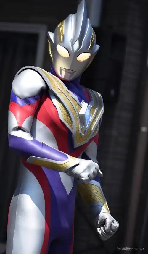 奥特曼壁纸高清特利迦奥特曼