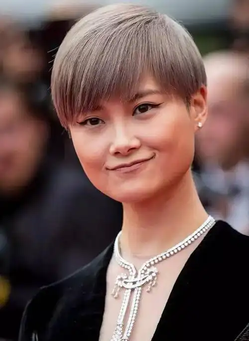 国字脸瘦了会变什么脸型,方形脸和国字脸的区别是什么?