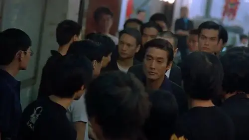 江湖告急:梁家辉霸气十足,大佬跟人谈判,周围混混没一个敢动的