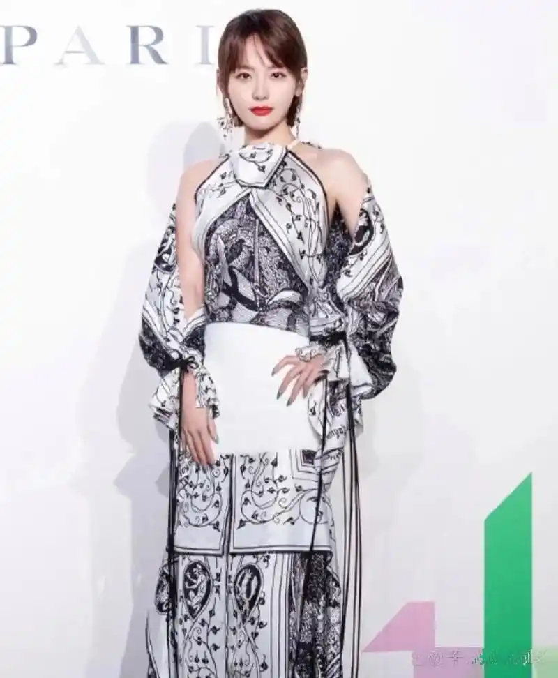 张嘉倪风波过后再出发