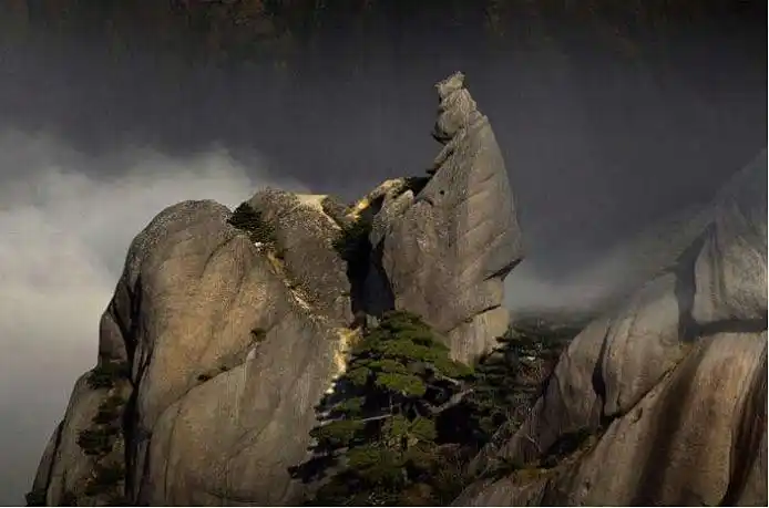 黄山四绝之一怪石锦集