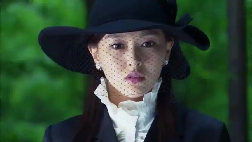 x女特工:钟离跟踪贺俊峰,竟看见他未婚妻的墓碑