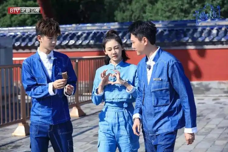 《遇见天坛》关晓彤 魏大勋前来报到!