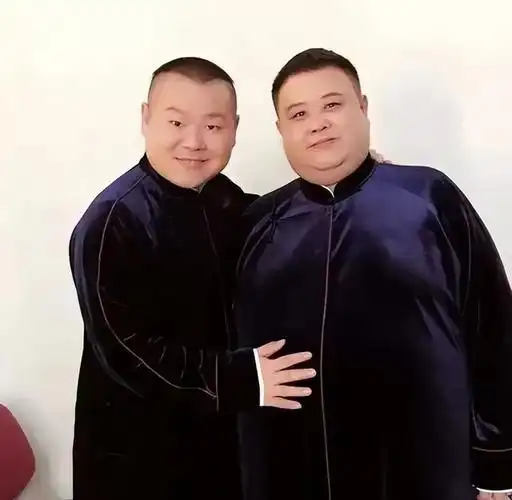郭德纲捧岳云鹏原因曝光爷俩一个爱吃炸酱面一个爱吃饺子