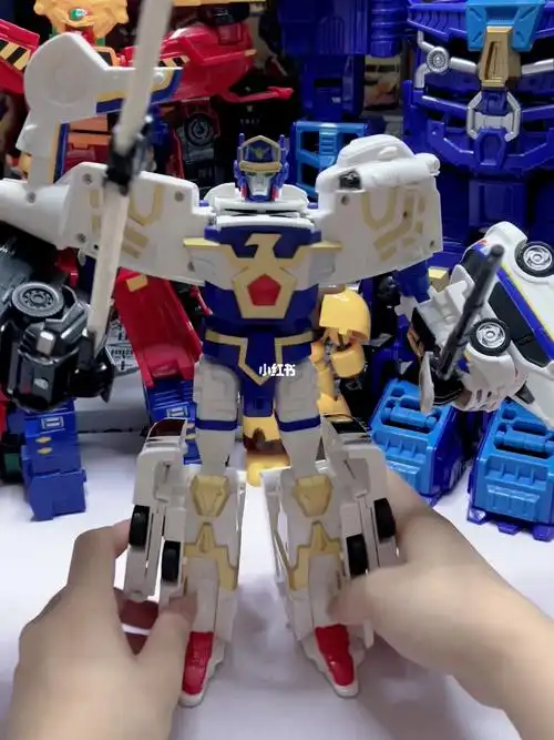 咖宝车神特警巨人四合体机器人变形