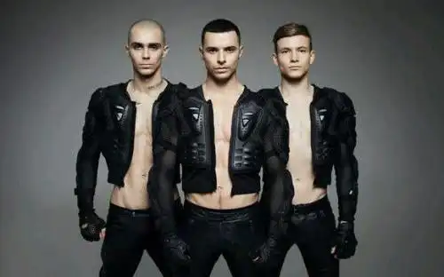 高能现场乌克兰妖男组合和保加利亚妖王比肩的王者刺激你的双眼