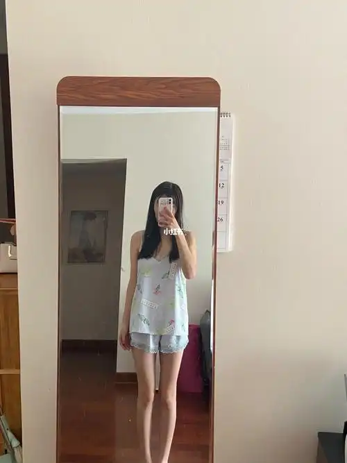 还有一周就出月子啦身高166今天体重98斤还有4斤就恢复到孕前体重啦