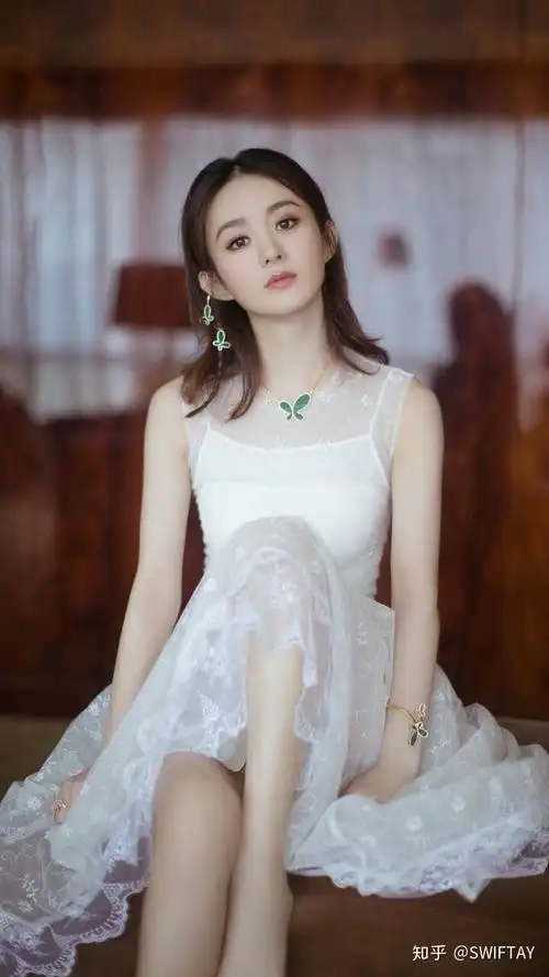 吴亦凡和赵丽颖现实中关系好吗?