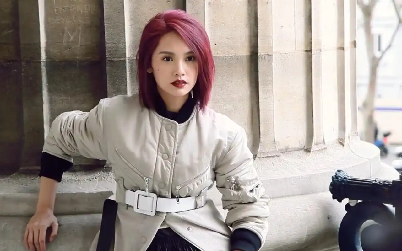 杨丞琳短发时尚写真图片桌面壁纸