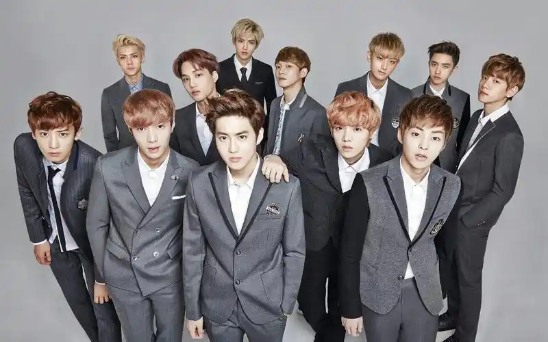 exo12人高清图片我要做壁纸用的