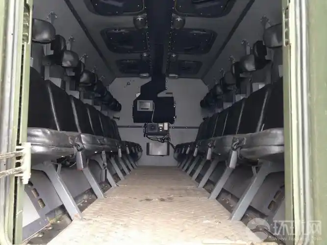 俄新一代装甲运兵车霸气侧漏了