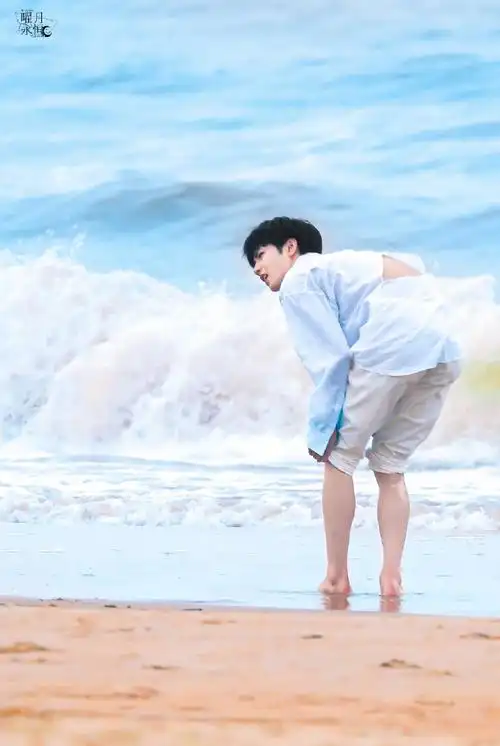 刘耀文 目光磁石##刘耀文 超绝少年气