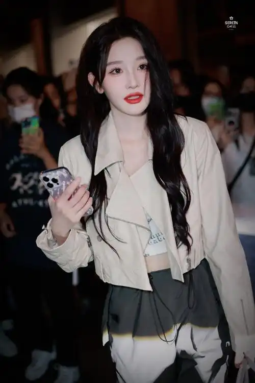 240517 | 下班    @snh48-周诗雨