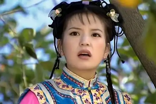 《还珠格格》第二部里,为什么大家开始讨厌小燕子?做错三件事情