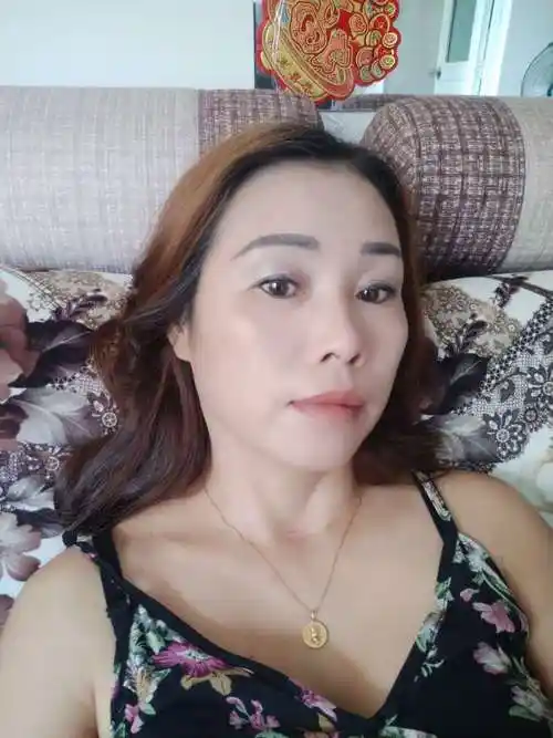 53岁离异女征婚照片(id:3246007)_广西钦州征婚交友_我主良缘网
