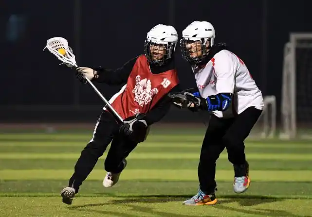 (体育·专题)我爱体育课——校园中感受网棒球魅力