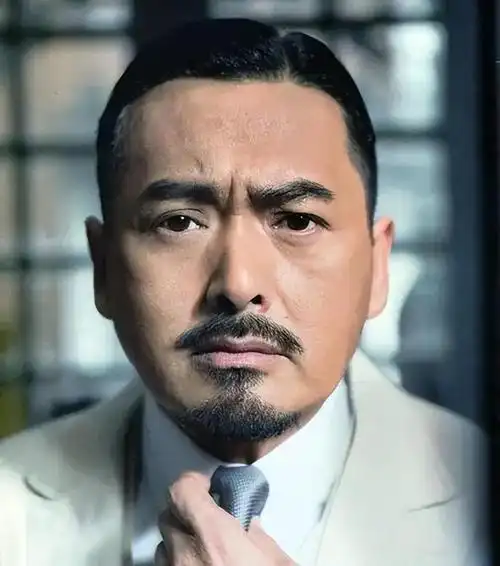 周润发陷争议,"殴打利智,轻浮女星",究竟是炒作还是有难处