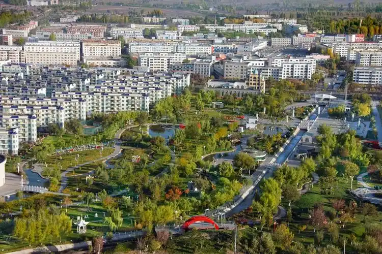 《鸟瞰新疆》呼图壁县城