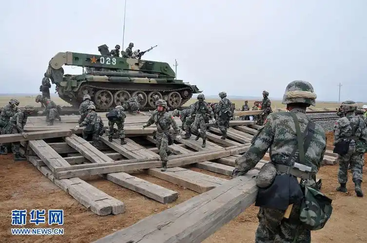 27军塞北练兵遭遇"狡猾"蓝军