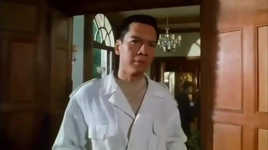 赌神:赌神龙五时隔四年再相见,相拥一幕成荧幕经典,全程温馨十足