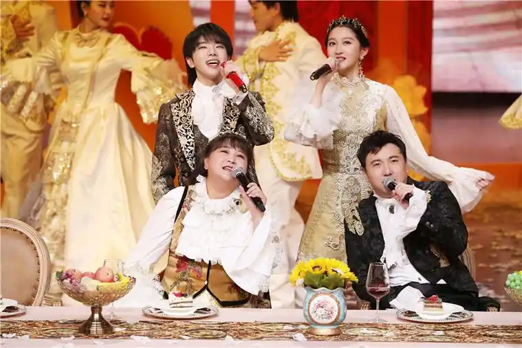 《王牌对王牌》第五季今晚温暖收官!蓝莓台公益直播之夜火热开启