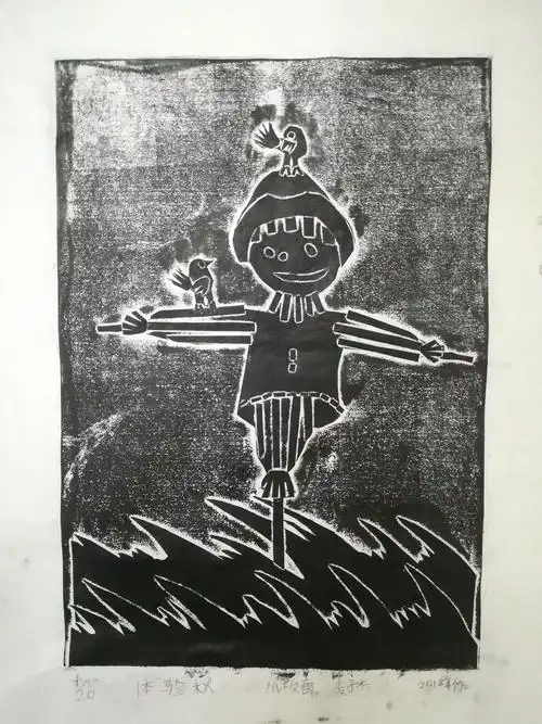 今年暑假孩子们的纸版画作品