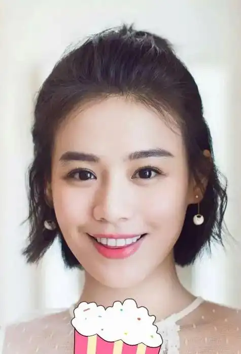 尖头顶女生最适合剪哪些发型 显瘦添加气质的女生卷烫