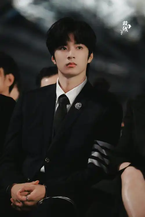 刘耀文回应电影脸