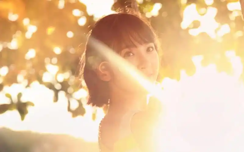 治愈系微笑美女唐艺昕高清壁纸