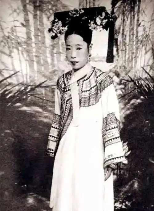 隆裕太后:光绪不喜,慈禧不爱,一生凄凉,最后抑郁而终