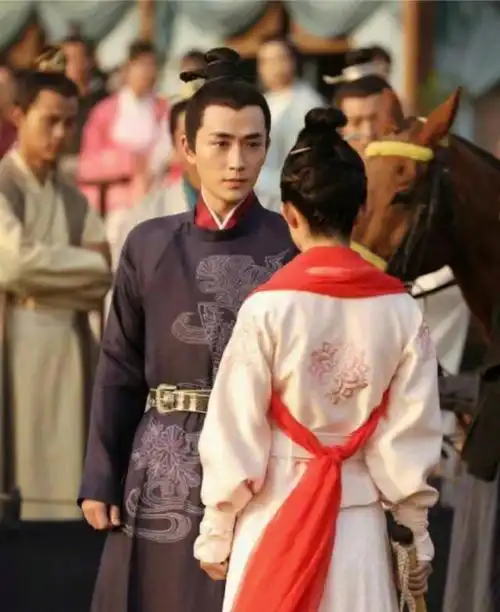 赵丽颖,冯绍峰,朱一龙主演的古装剧《知否,知否?