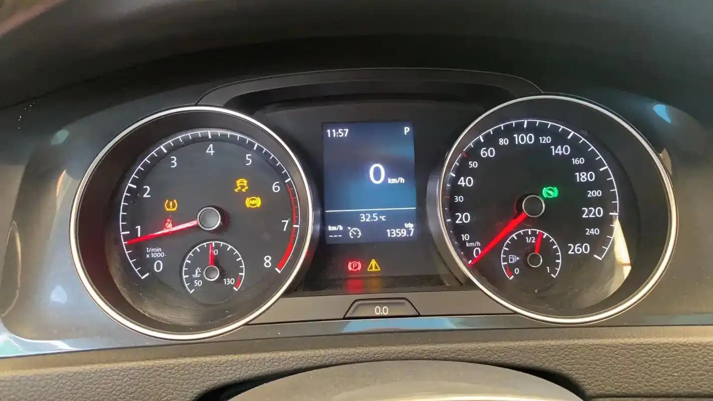 u112300数据总线接收到故障值.大众高尔夫胎压灯 abs - 抖音