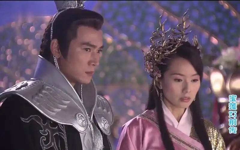 王母杨戬暗中交易,杨戬要杀玉帝,王母连忙使眼色【宝莲灯】