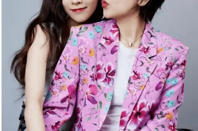 原创看看李斯丹妮,宋妍霏的妈妈就懂了,在人生任何阶段都能活出自己的