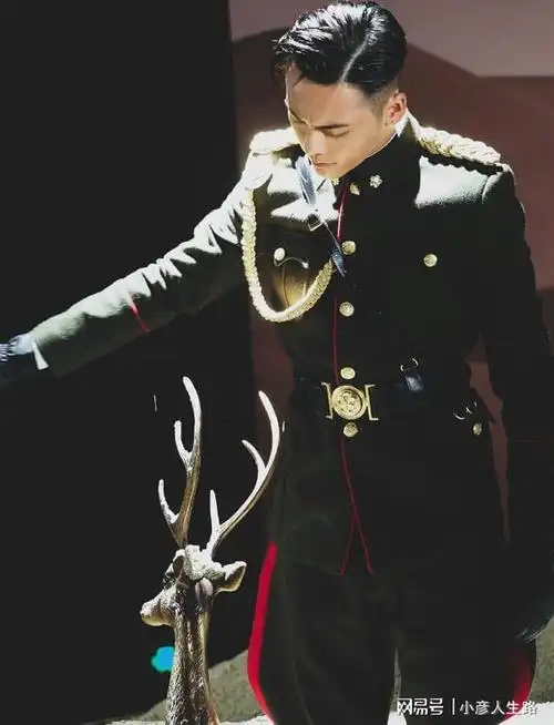 认可度极高的军阀形象,气质出众颜值俊美,观众:军装界天花板